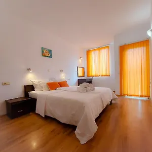 Sunny Aparthotel